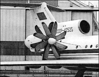 Турбовентиляторный двигатель (ТВРД) и его дальнйшее развитие - турбовинтовентиляторный двигатель (ТВВД). Экономичность + тяга. Турбовентиляторный двигатель (ТВРД) и его дальнйшее развитие - турбовинтовентиляторный двигатель (ТВВД). Экономичность + тяга.